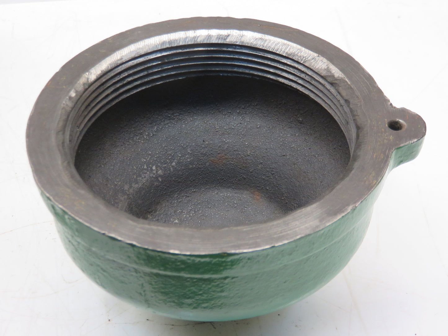 D327R John Deere Front Wheel Hub Cap For D