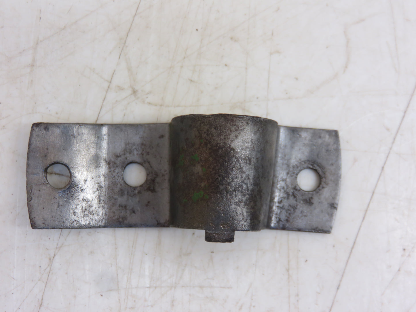 M2011T John Deere Clip For Left Inner Lift Arm For 40, 320, 330, 420, 430, 1010
