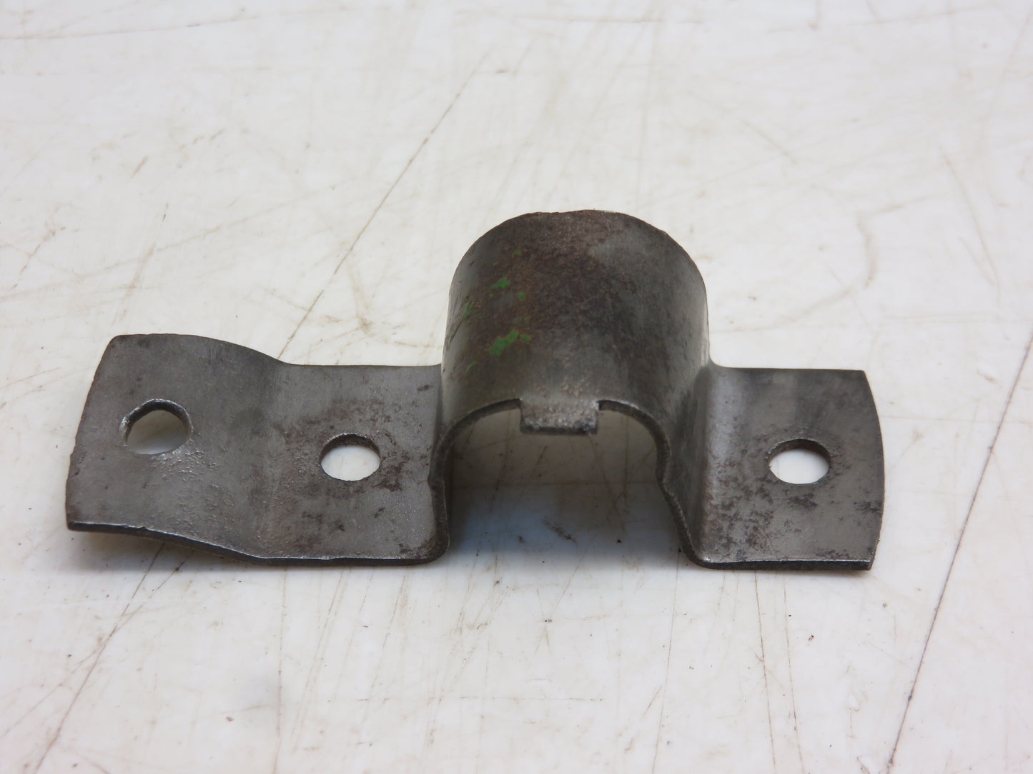 M2011T John Deere Clip For Left Inner Lift Arm For 40, 320, 330, 420, 430, 1010
