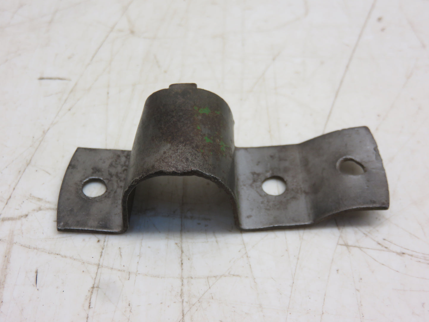 M2011T John Deere Clip For Left Inner Lift Arm For 40, 320, 330, 420, 430, 1010