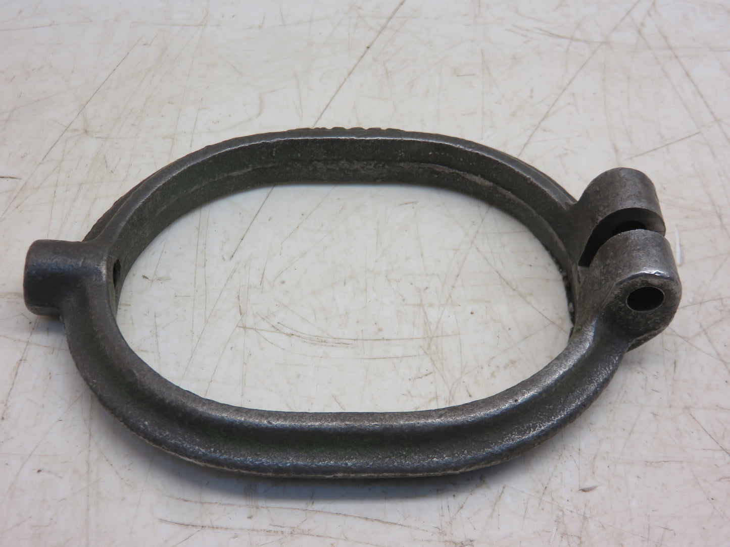 B2289R John Deere Starter Yoke For B, 50, 520