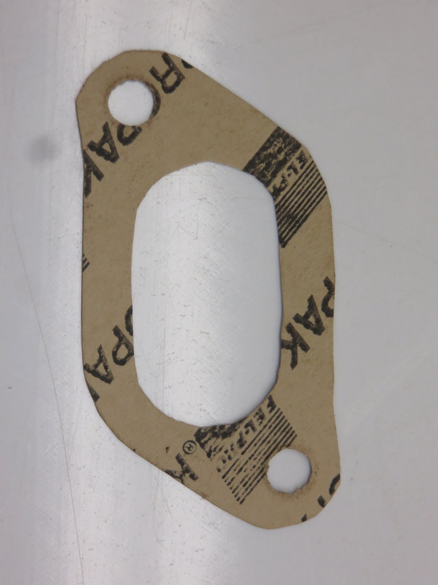 R602R John Deere Pony Motor Water Inlet To Main Case Gasket For R