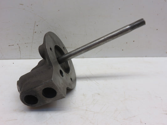 R1567R John Deere Oil Filter Head For 80, 820, 830