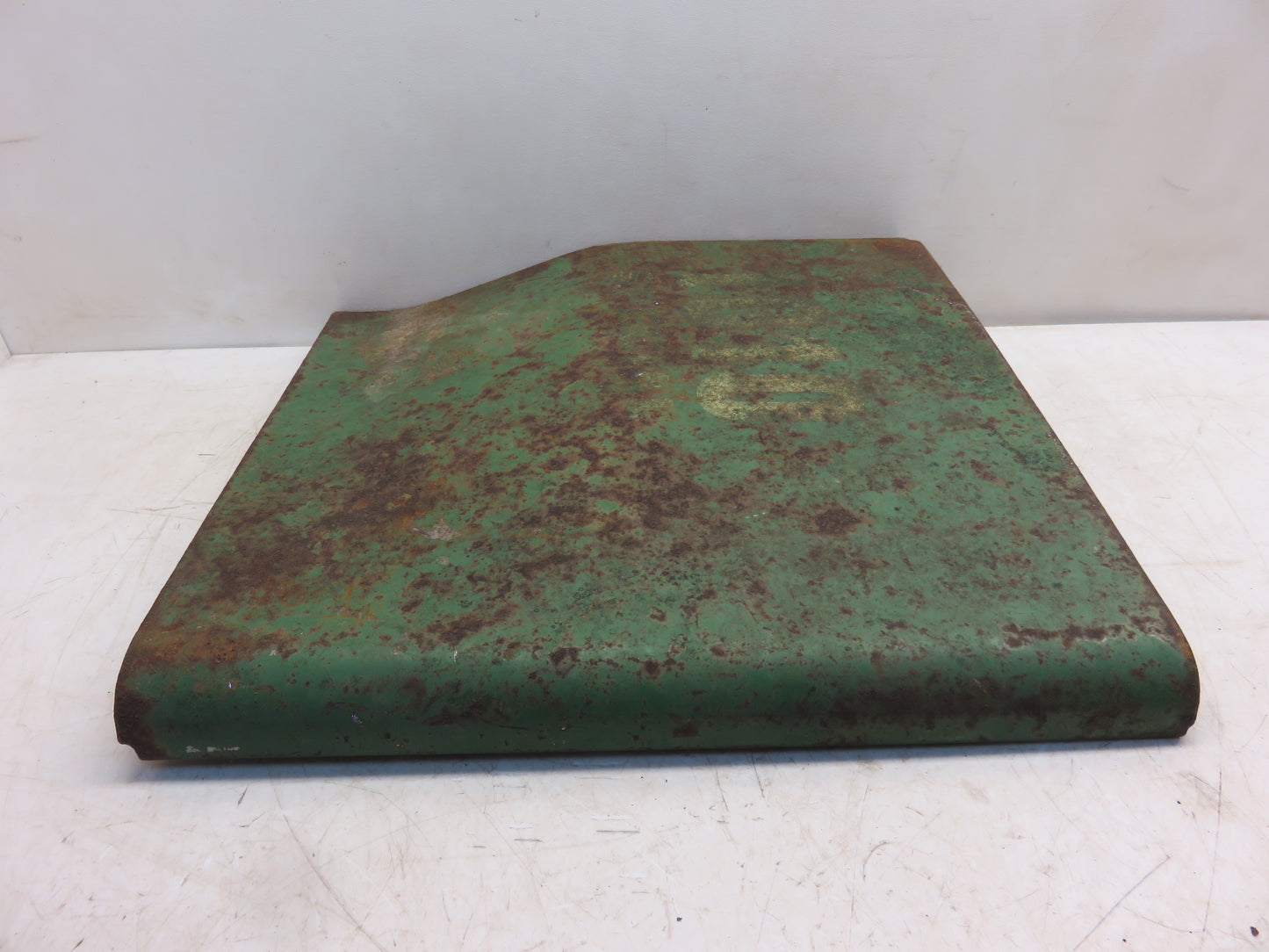 AT16331 John Deere Left Hand Rear Side Panel For 1010