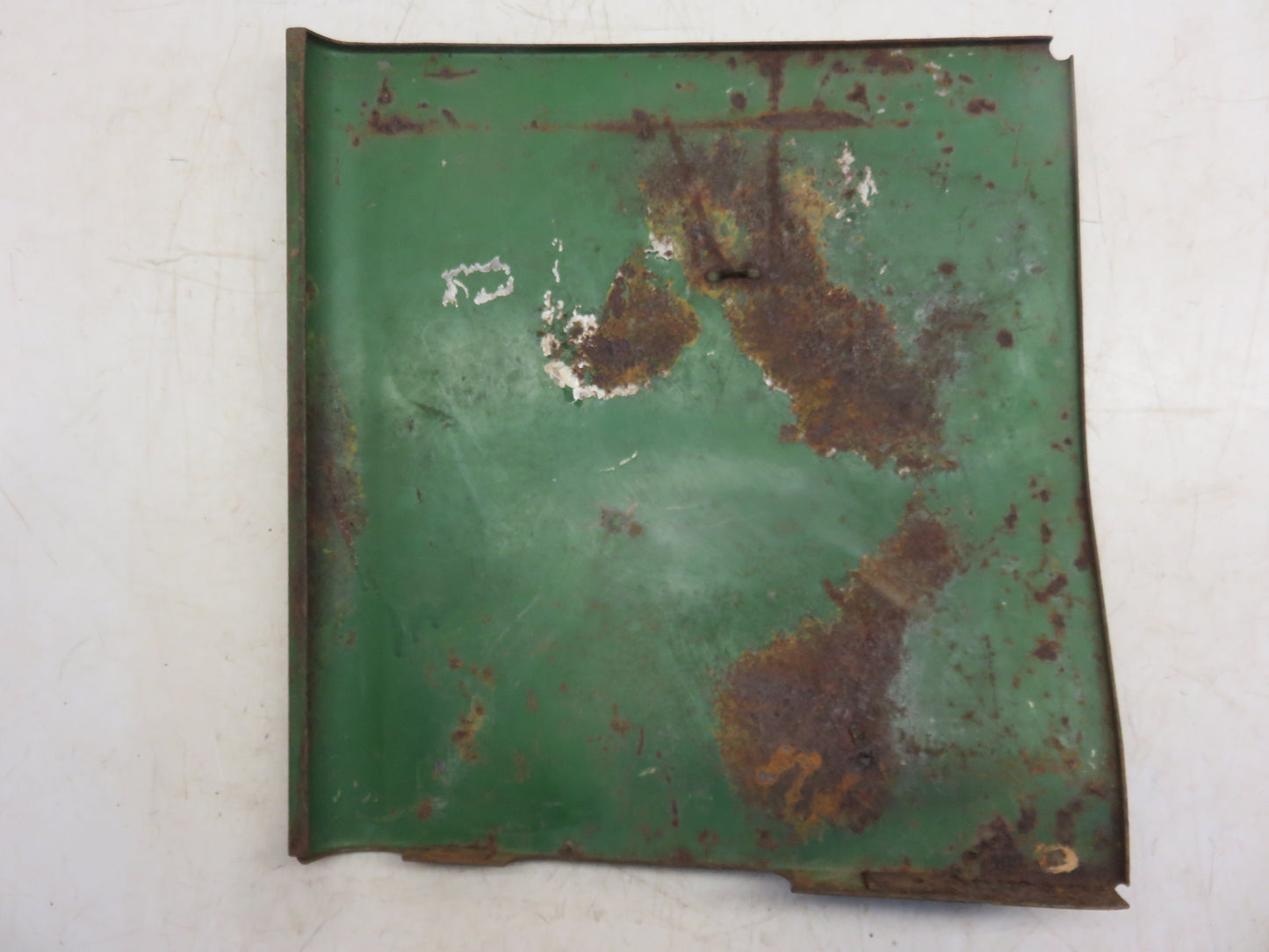 AT16331 John Deere Left Hand Rear Side Panel For 1010