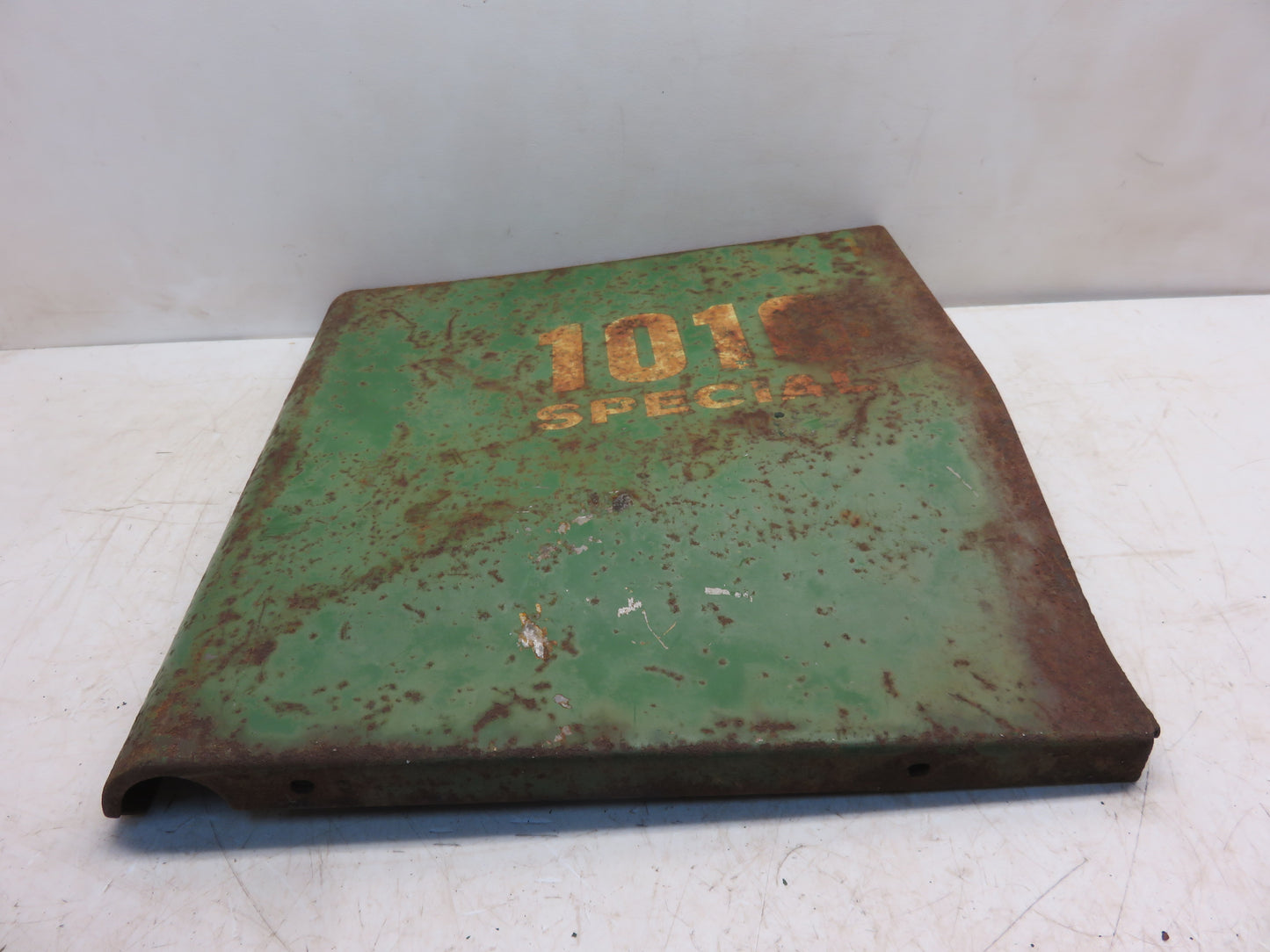 AT16330 John Deere Right Hand Rear Side Panel For 1010