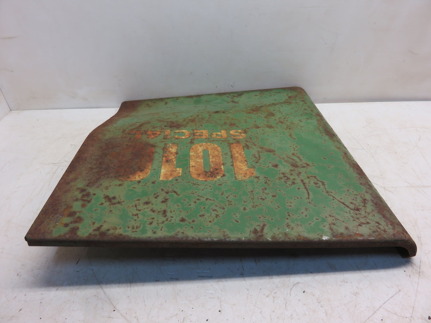 AT16330 John Deere Right Hand Rear Side Panel For 1010