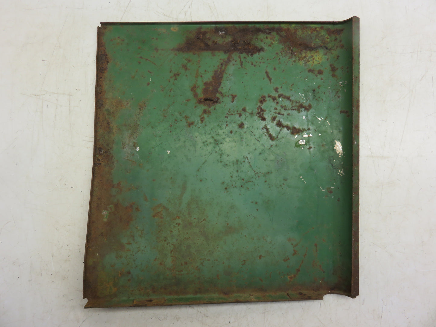 AT16330 John Deere Right Hand Rear Side Panel For 1010