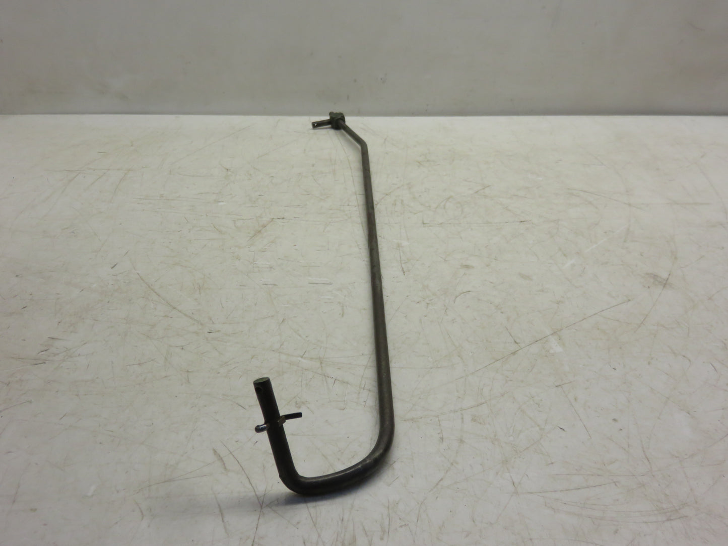 B3321R John Deere Throttle Rod For 50