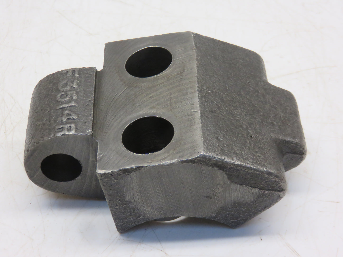 AF3713R, F3514R John Deere Steering Vane Bracket For 520, 620, 720, 530, 630, 730