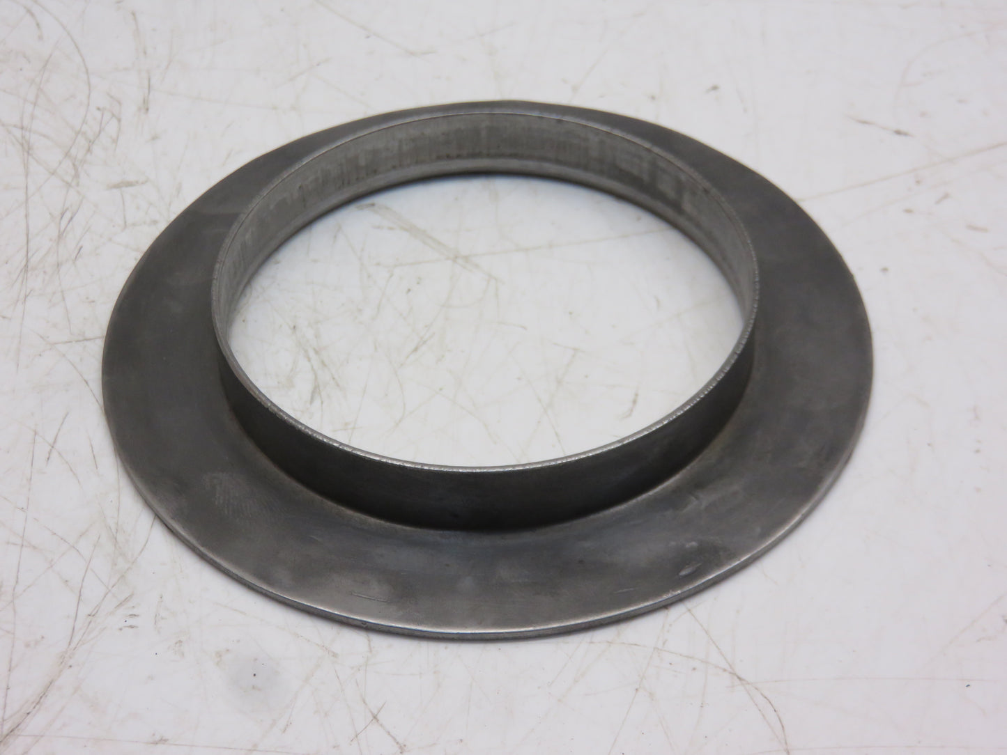 A1130R John Deere Cork Retainer For A, G, 50, 60, 70, 520, 620, 720, 530, 630, 730