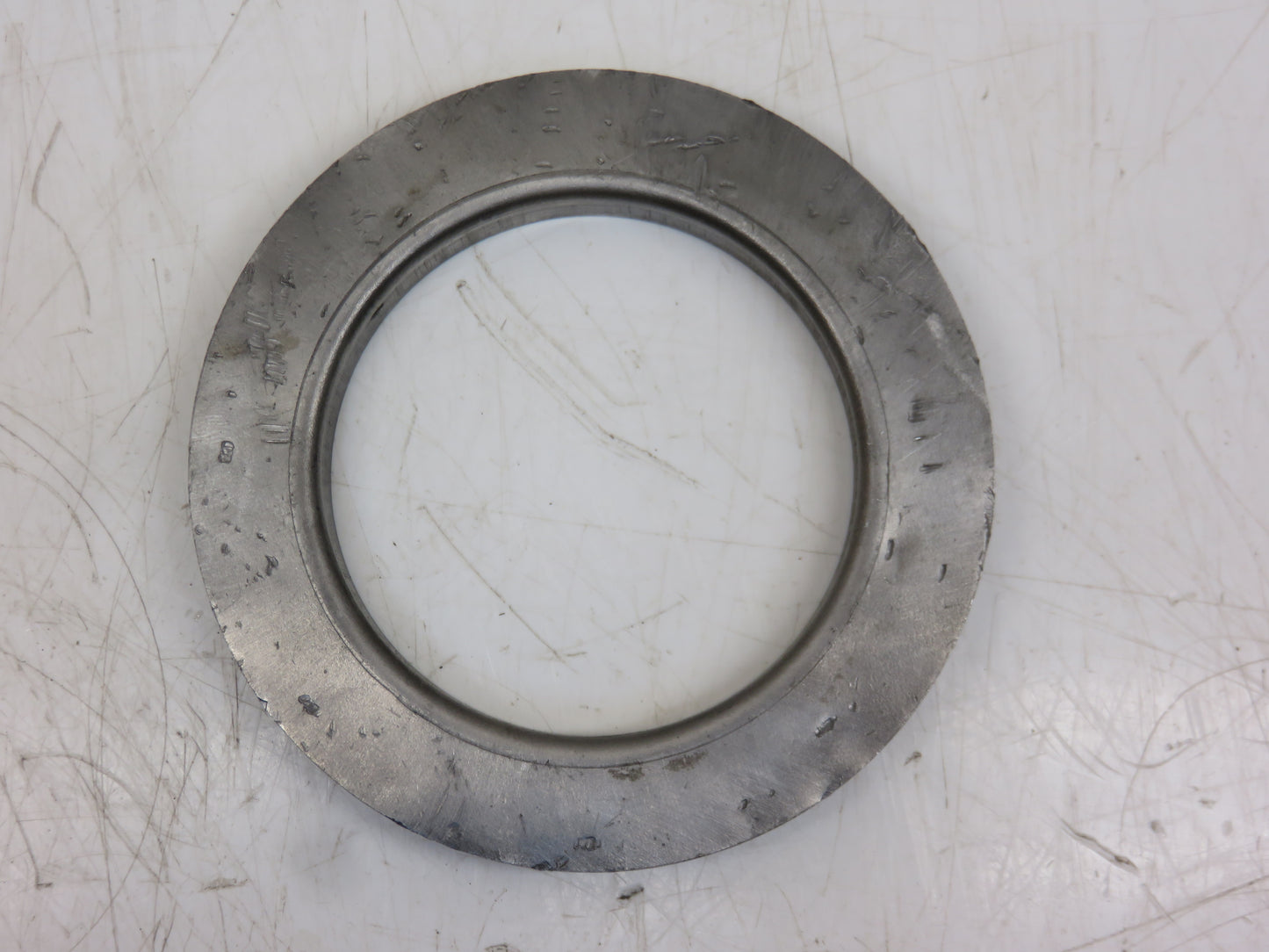 A1130R John Deere Cork Retainer For A, G, 50, 60, 70, 520, 620, 720, 530, 630, 730