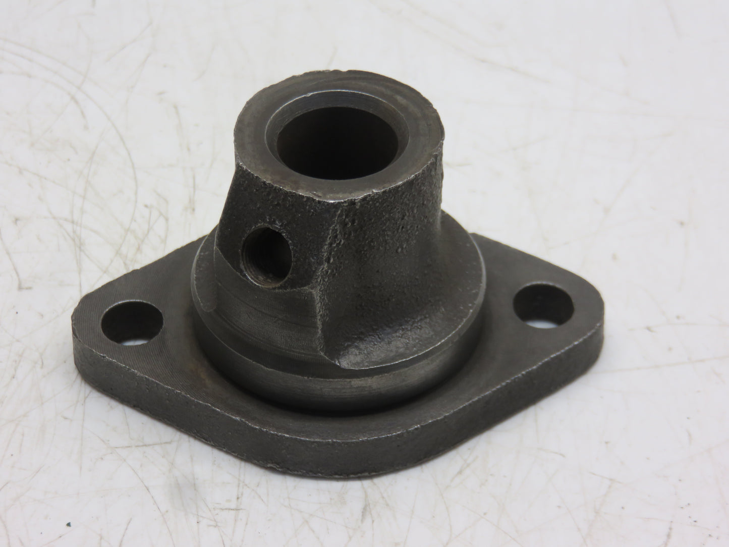 B198R John Deere Right Hand Camshaft Bearing For B, BO, BR