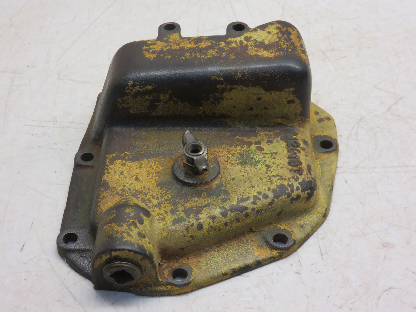 AM2437T, M2618T John Deere Front Rockshaft Cover For 40, 320, 420, 330, 430, 1010