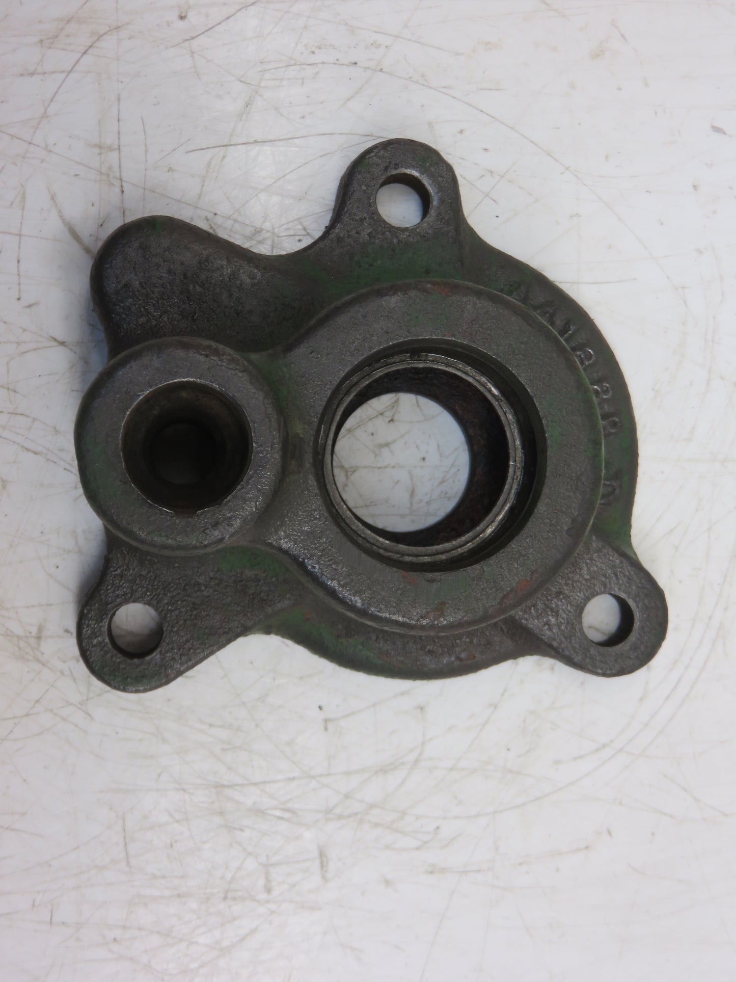 A4188R John Deere Ventilator Pump Cover For A, AR, AO, B, 50, 60, 70, 520, 620, 720