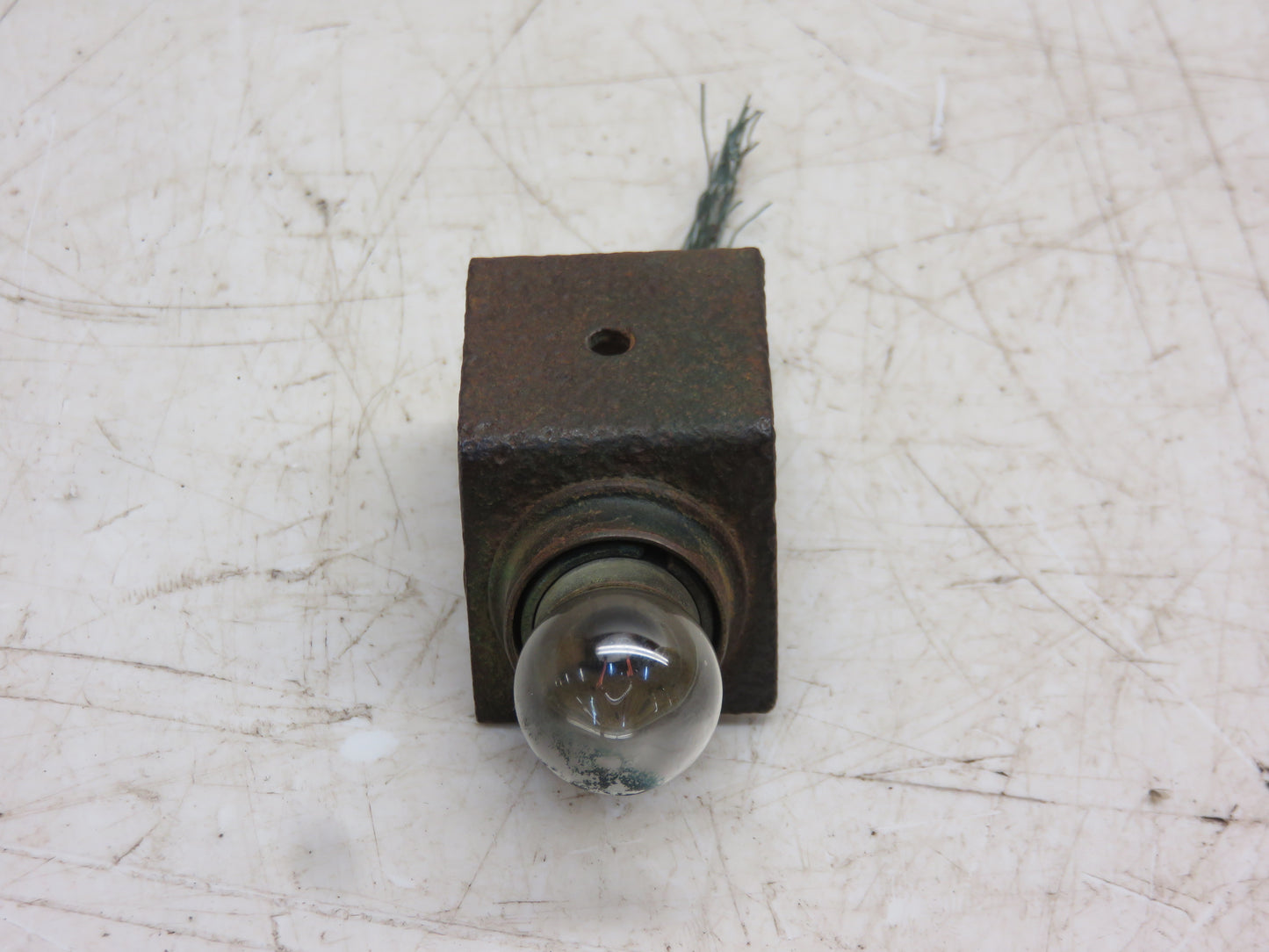 B1574R John Deere Dash Light Bracket For A, B