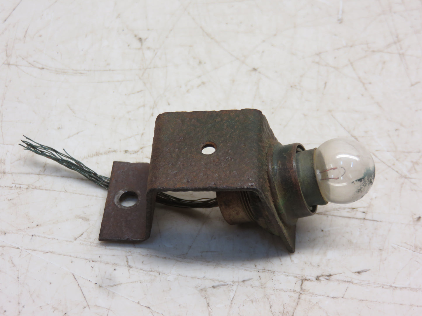 B1574R John Deere Dash Light Bracket For A, B