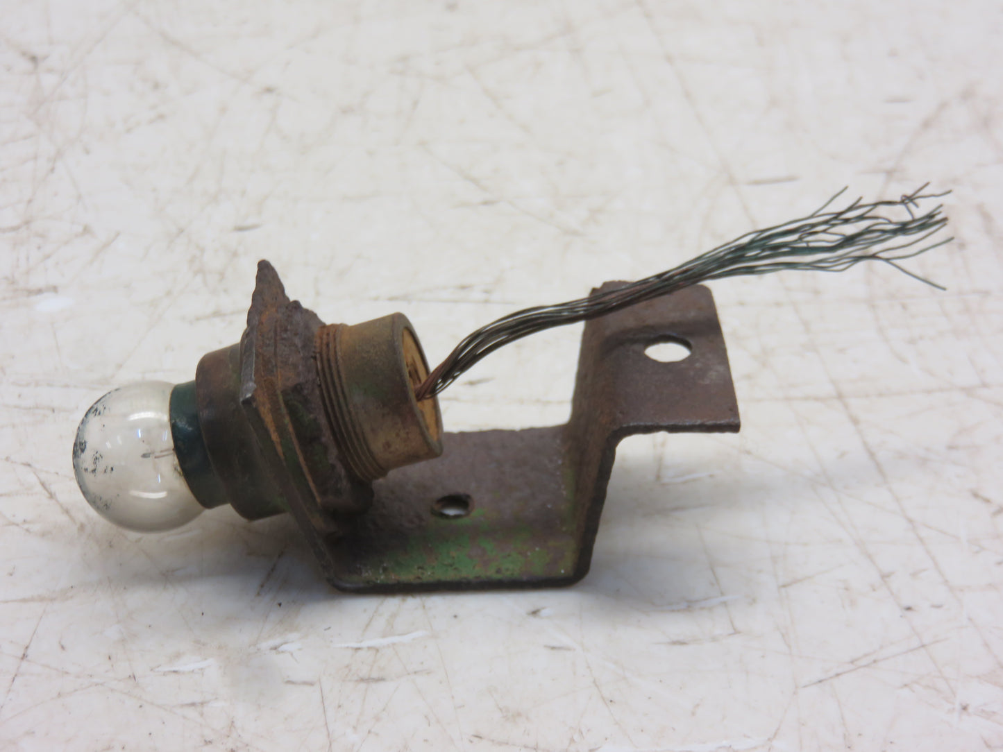 B1574R John Deere Dash Light Bracket For A, B
