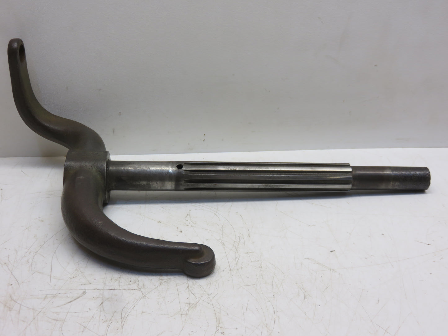 AC237R John Deere Clutch Fork Shaft For GP, GPWT, GPO