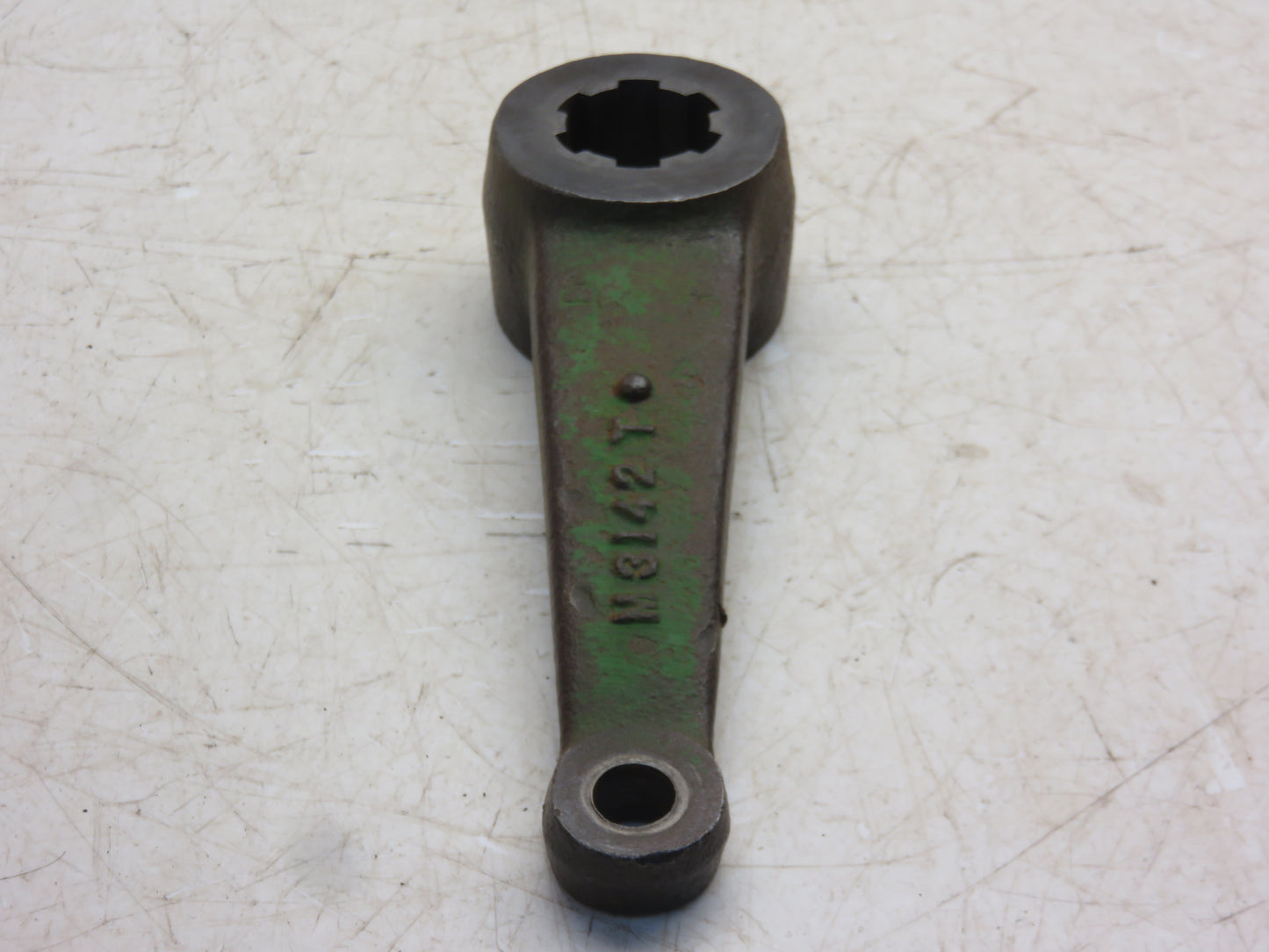 M3142T John Deere Steering Arm For 420, 430, 435