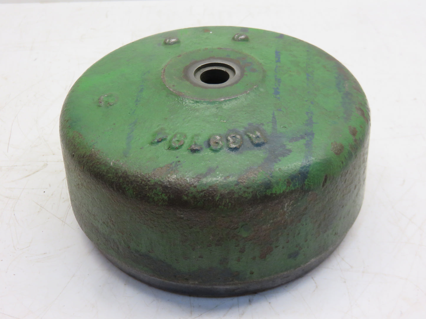 R39794 John Deere Transmission Oil Filter Cover For 2510, 3010, 4010, 2520, 3020, 4000, 4020