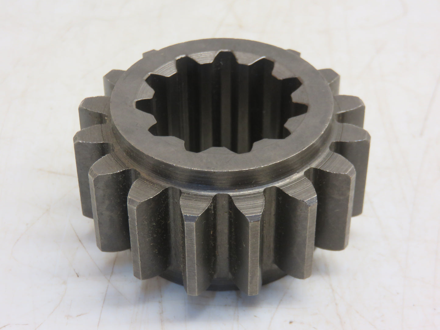 H21185 John Deere NOS First And Third Speed Sliding Pinion For 55, 95, 105 Combine