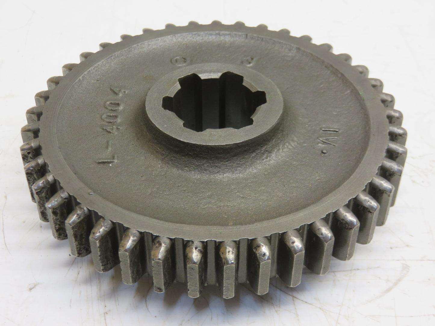 AL4004T, L4004T John Deere First And Reverse Speed Driven Gear For L, LA, LI