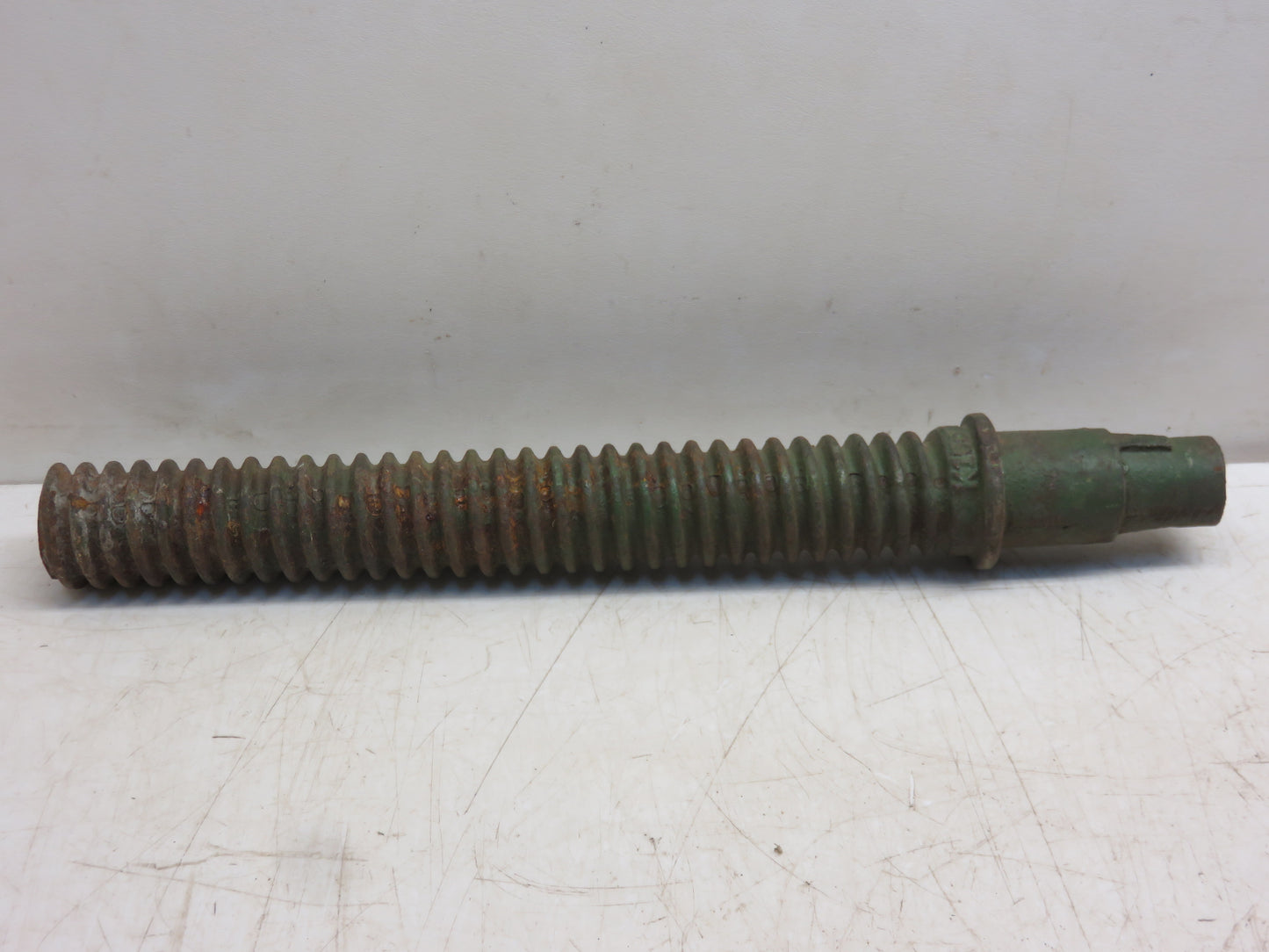 K1557B John Deere NOS Crank Adjusting Screw For L, LY, LYD, LF, LC Disc Harrow