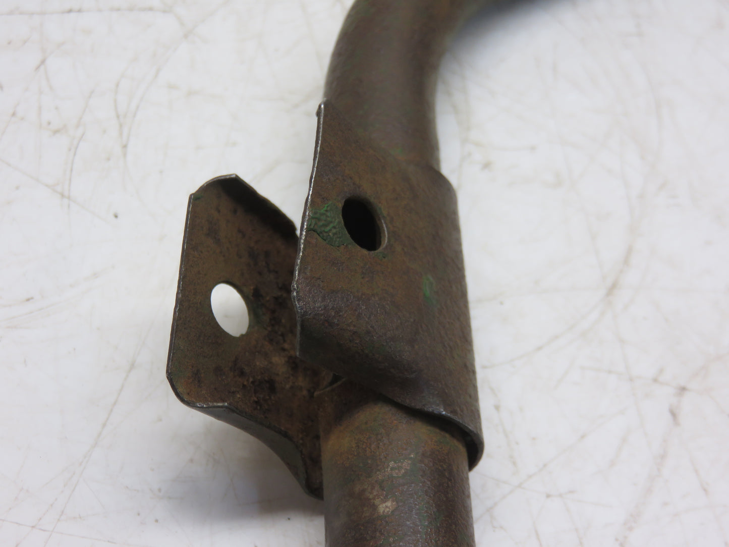 AB828R John Deere Spark Plug Cable Conduit For B