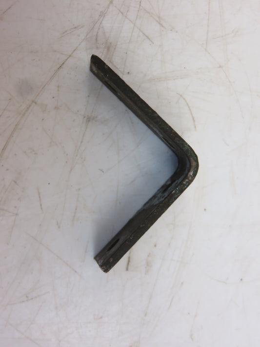 P32398H John Deere NOS Angle Support