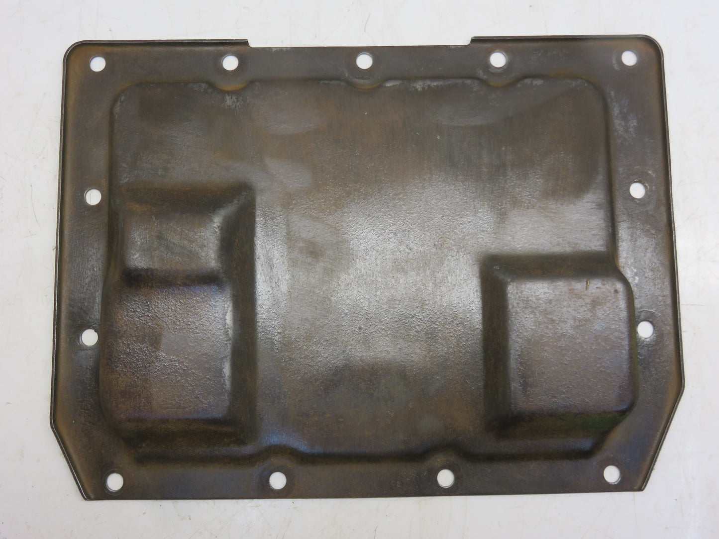 R26751 John Deere Transmission Cover For 4010