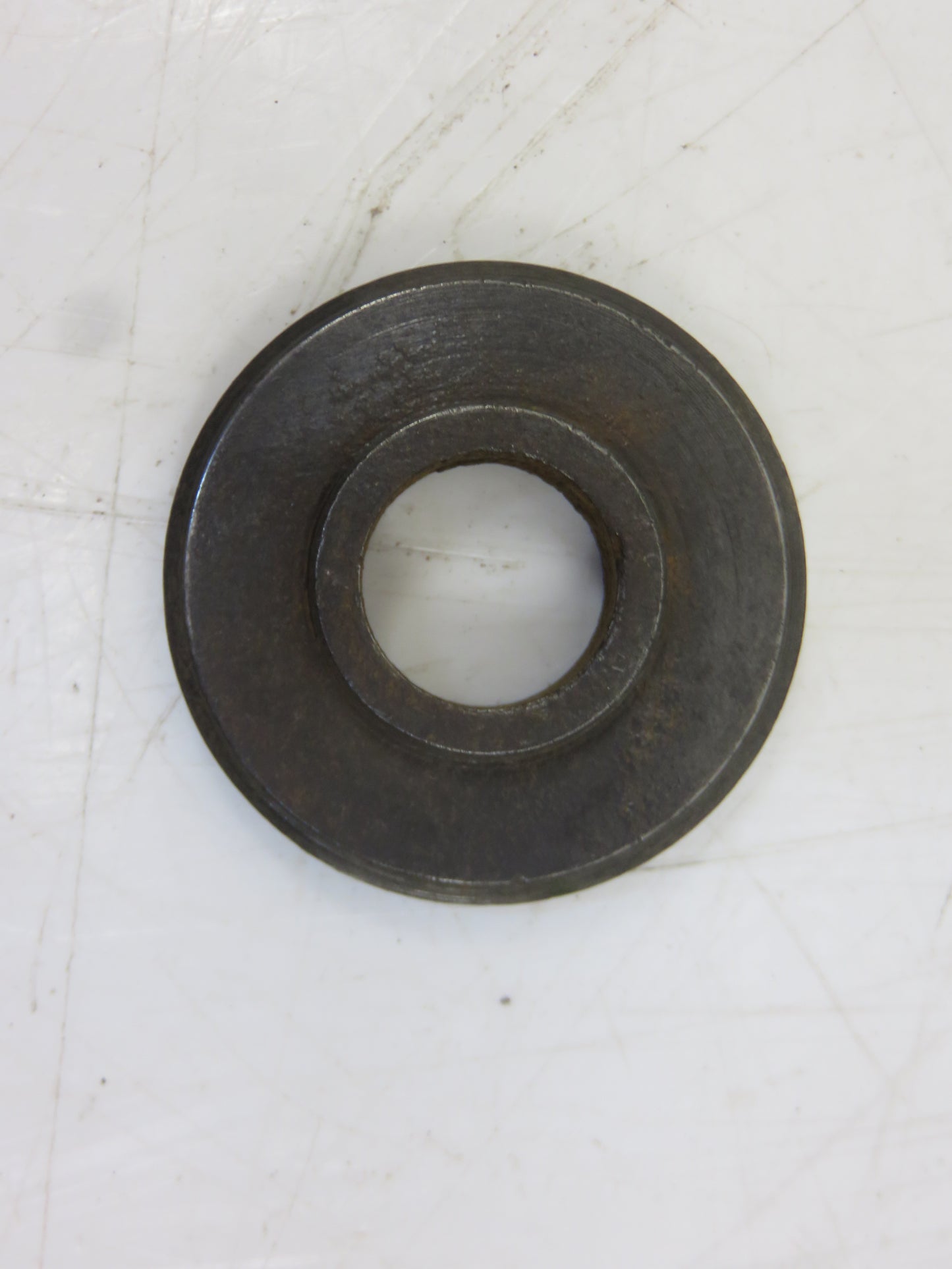 R26574 John Deere Shoulder Washer For 2510, 3010, 4010, 5010, 2520, 3020, 4000, 4020