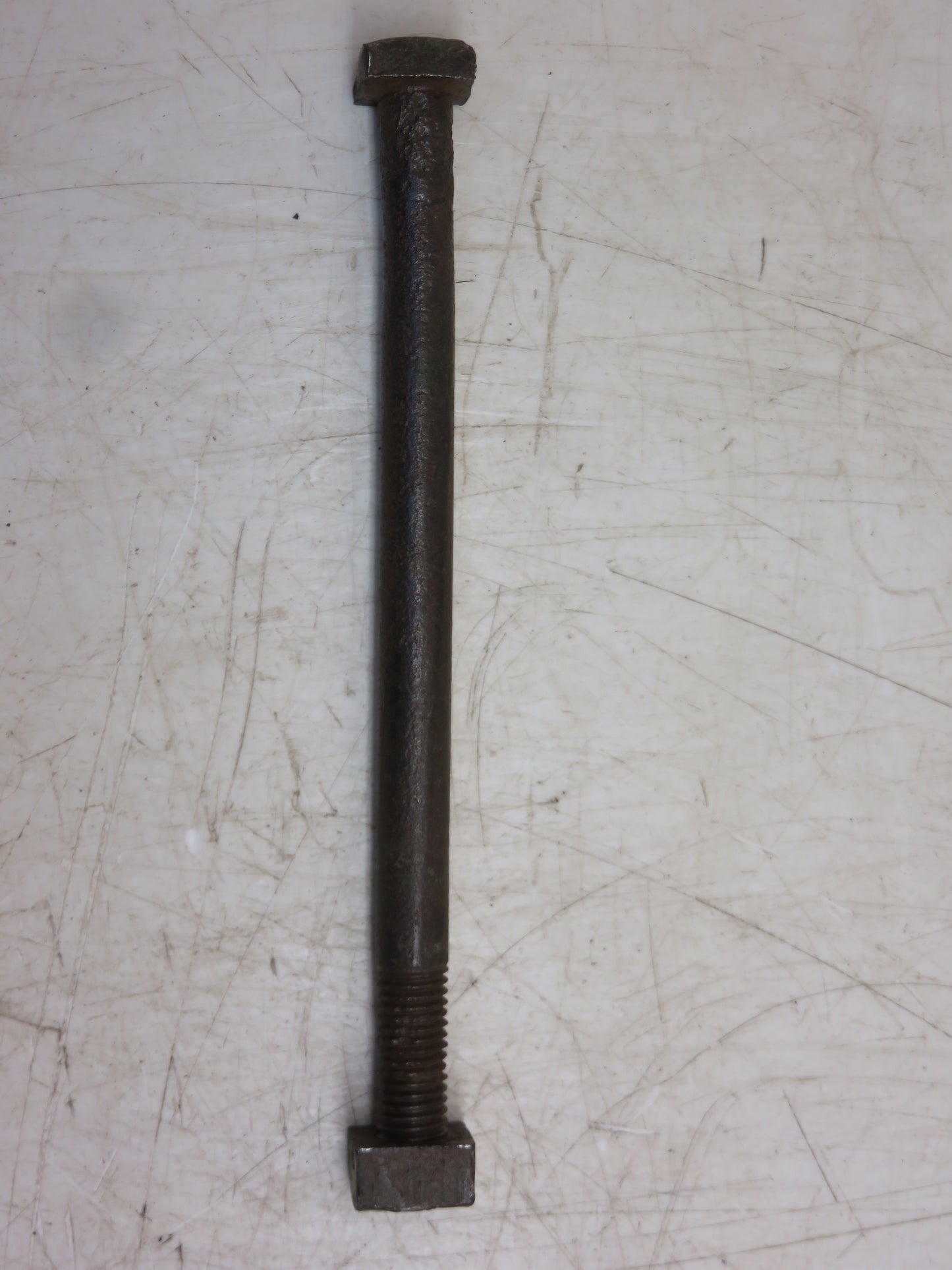 8H1268, A619R John Deere Seat Spring Bolt For A, AR, AO, B, BR, BO, G