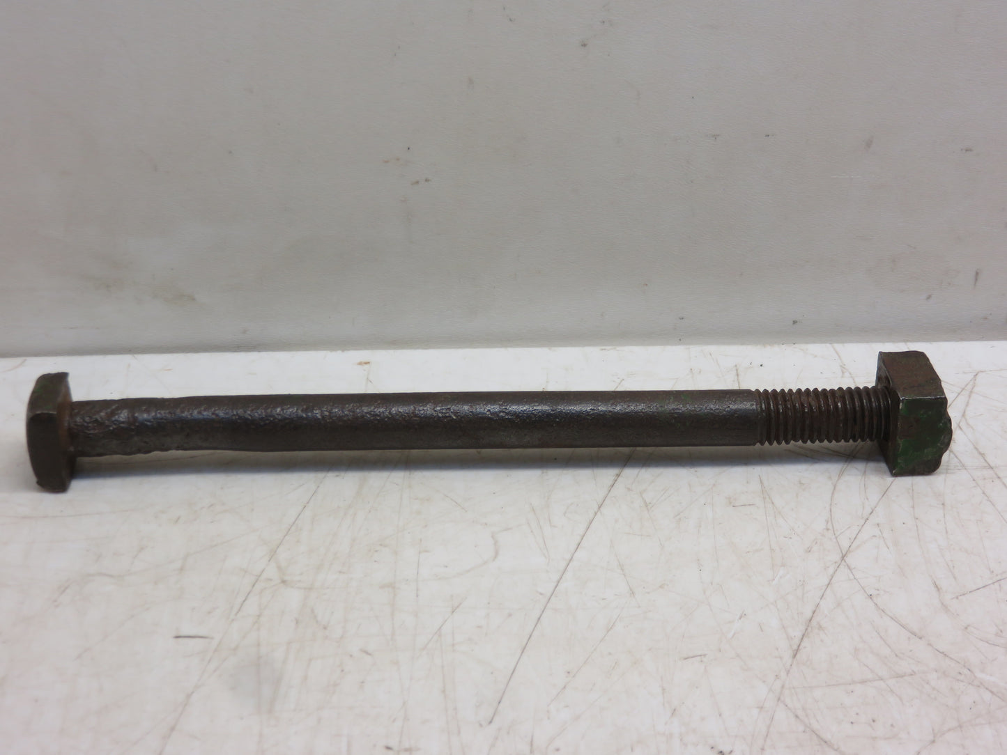 8H1268, A619R John Deere Seat Spring Bolt For A, AR, AO, B, BR, BO, G