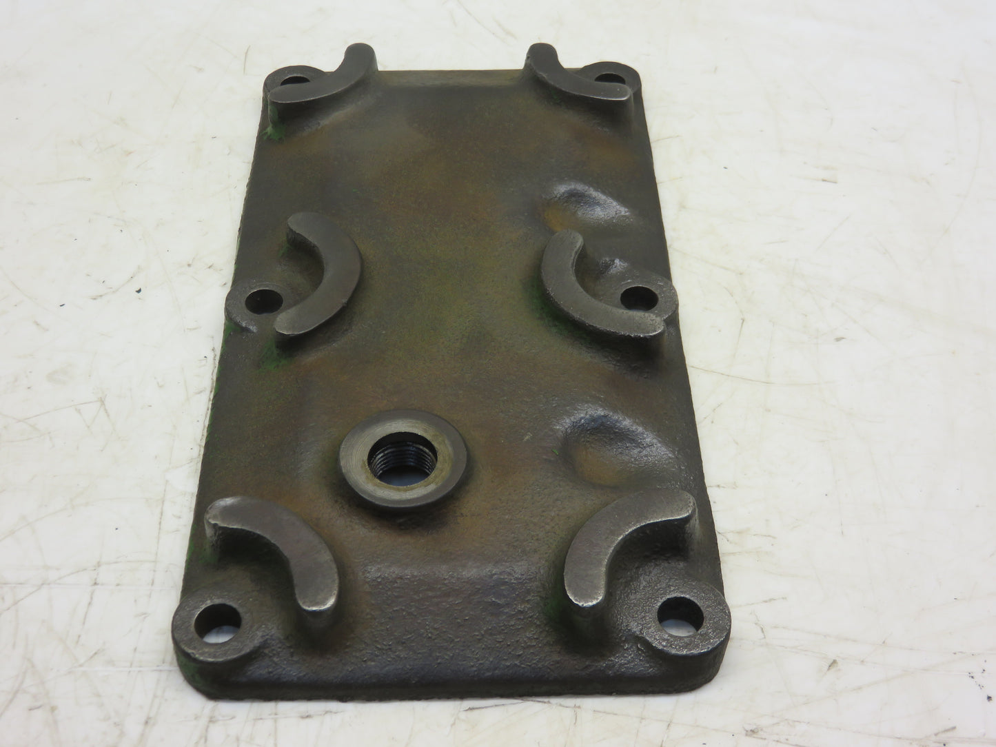 R1731R John Deere PTO Bottom Cover For 80, 820, 830