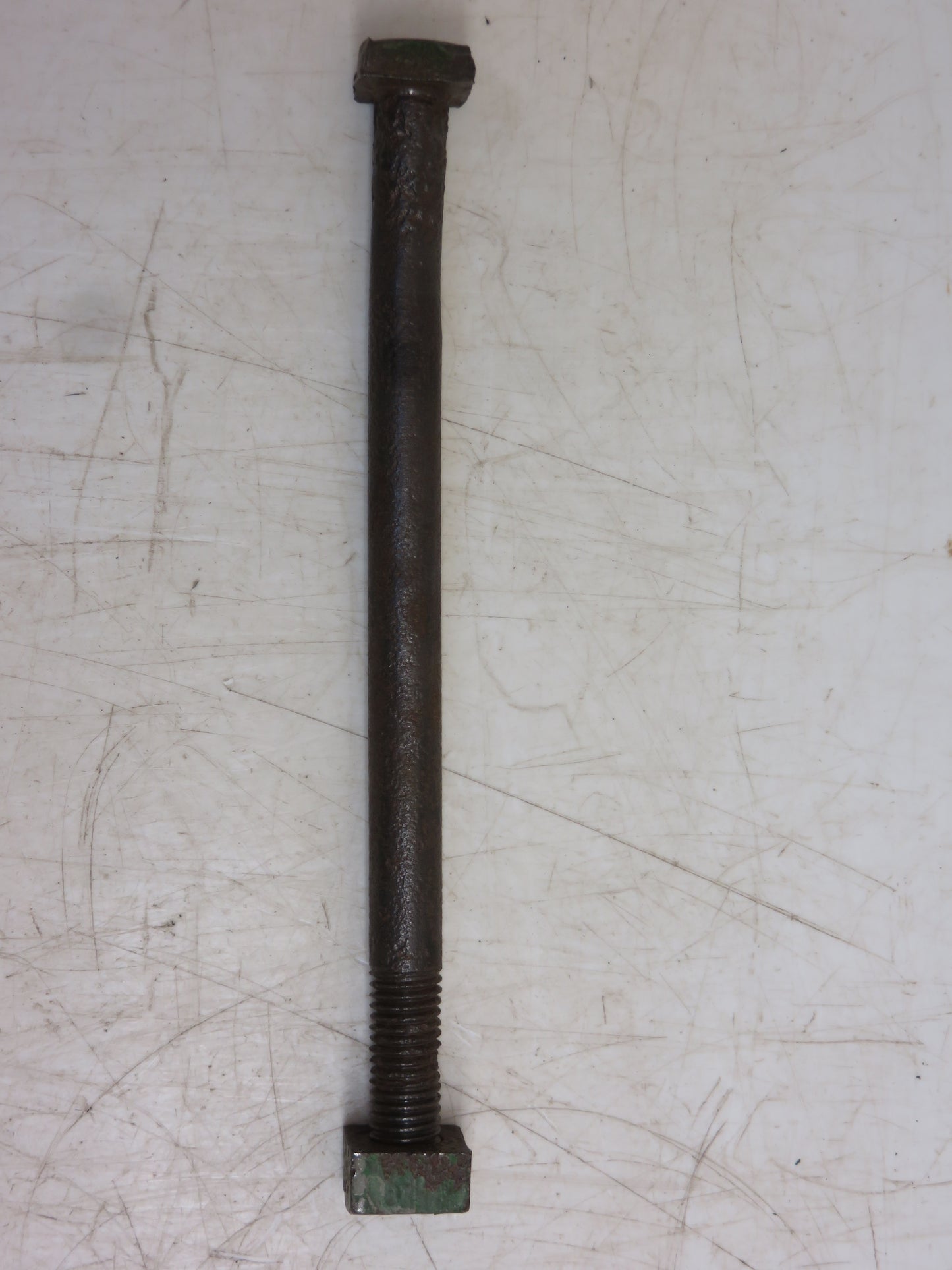 8H1268, A619R John Deere Seat Spring Bolt For A, AR, AO, B, BR, BO, G