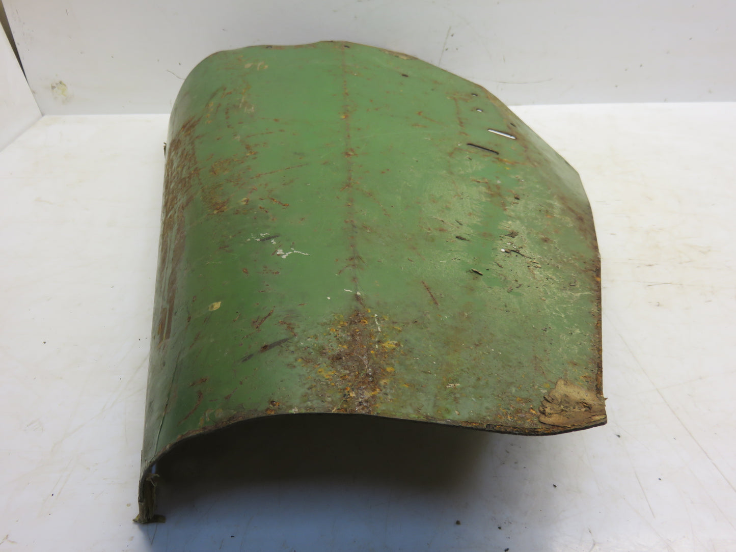J16809N John Deere NOS Husking Box End Sheet For 101 Corn Picker