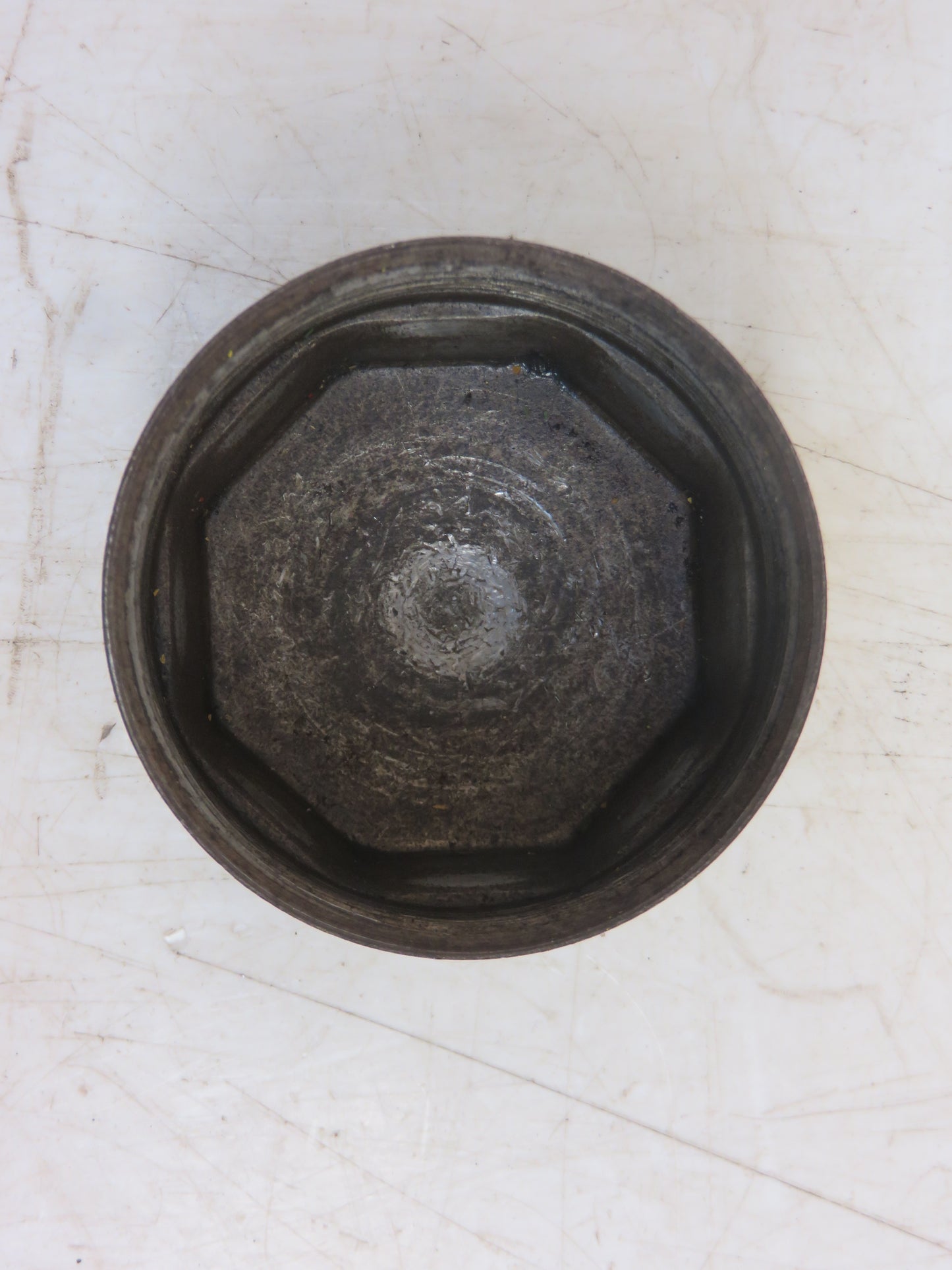 M825T John Deere Hub Cap For M, MI, MT, 40, 320, 420, 330, 430, 435, 2010