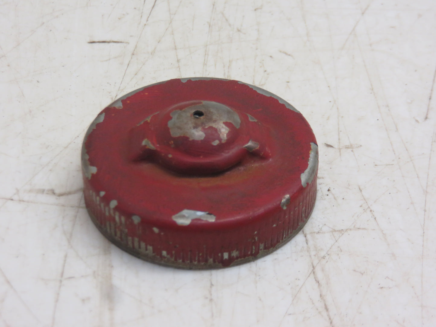 AF2155R John Deere Fuel Tank Cap For Pony Motor On 70, 80, 720, 820, 530, 630, 730, 830