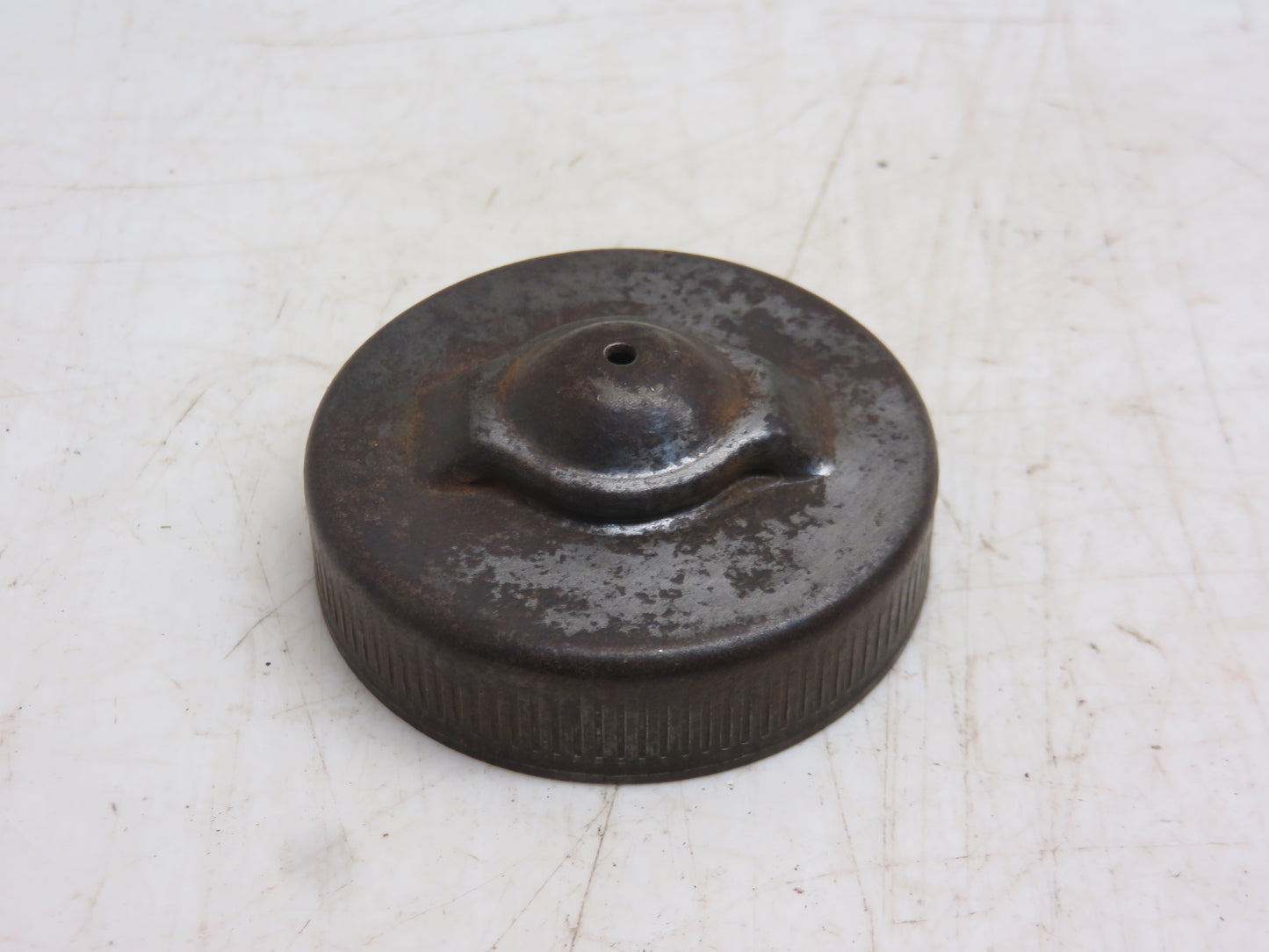 AF2155R John Deere Fuel Tank Cap For Pony Motor On 70, 80, 720, 820, 530, 630, 730, 830