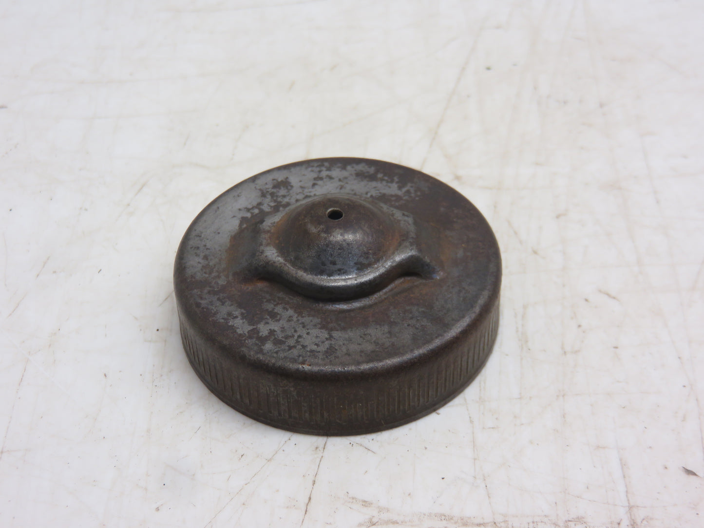 AF2155R John Deere Fuel Tank Cap For Pony Motor On 70, 80, 720, 820, 530, 630, 730, 830