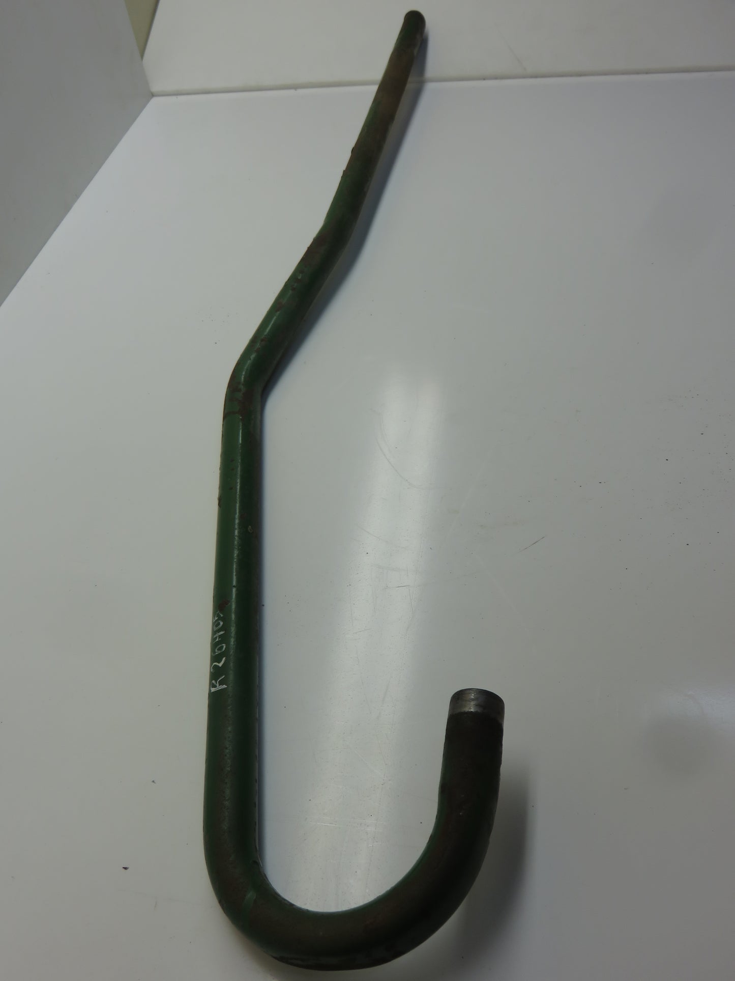 R26405 John Deere Crankcase Vent Tube For 3010, 3020, 4000, 4010, 4020, 4320, 4520, 4620