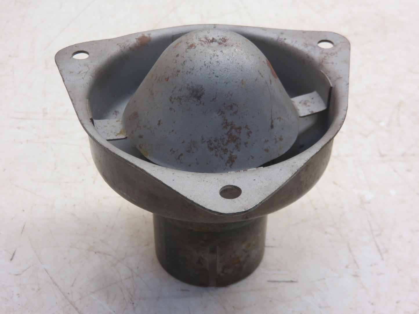 AR26806 John Deere Air Cleaner Water Trap For 3010