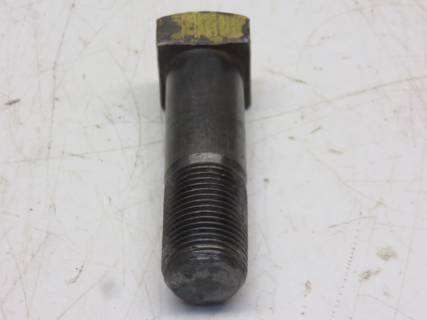 F859R John Deere Rear Hub Bolt For G