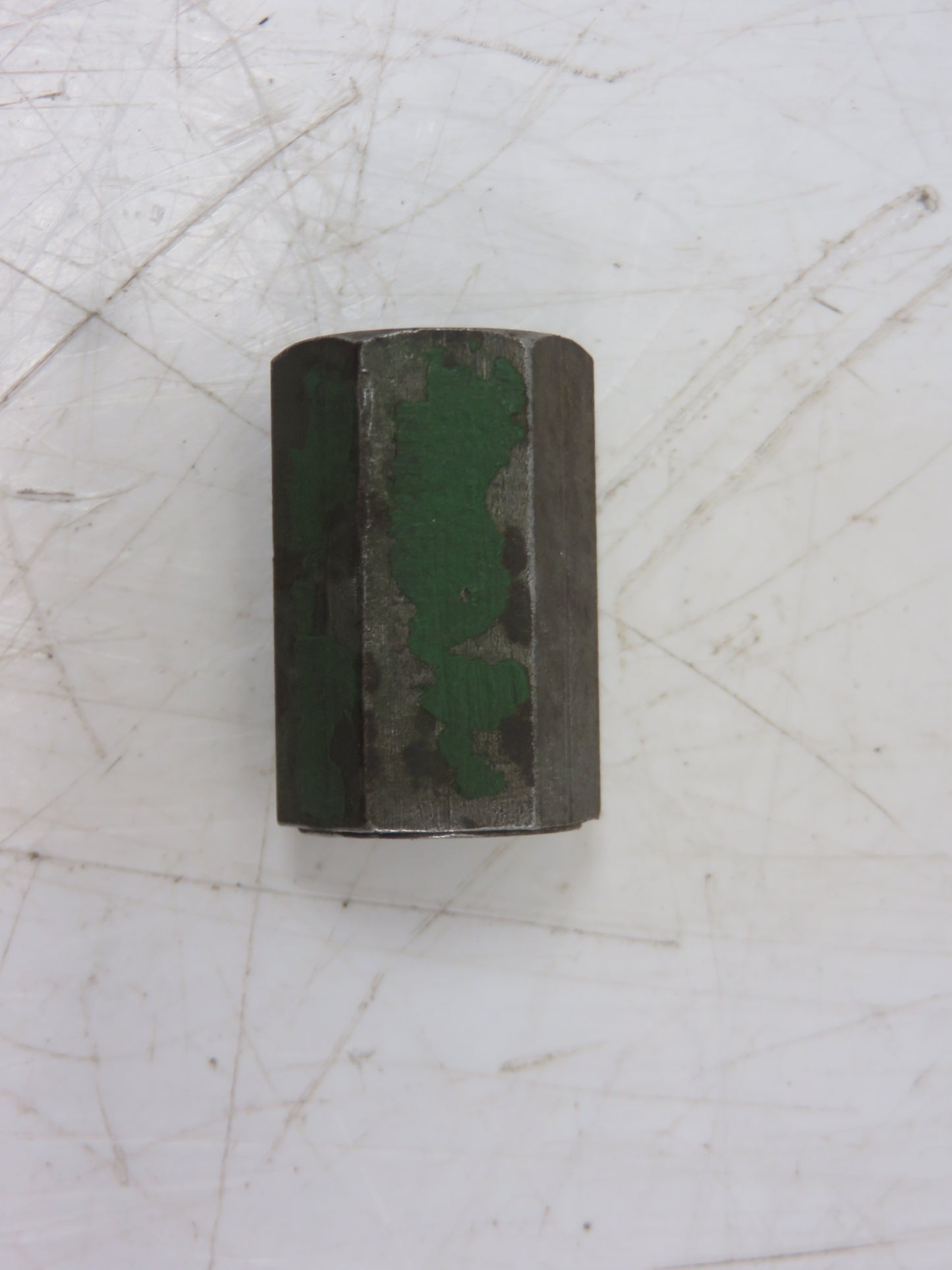 B427R John Deere Cap Nut For A, B, G, H, R, 50, 60, 70, 80, 520, 620, 720, 820