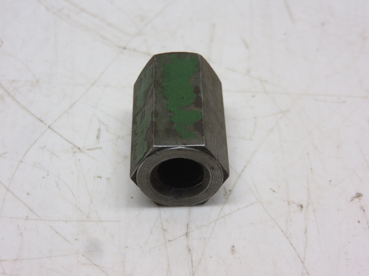 B427R John Deere Cap Nut For A, B, G, H, R, 50, 60, 70, 80, 520, 620, 720, 820