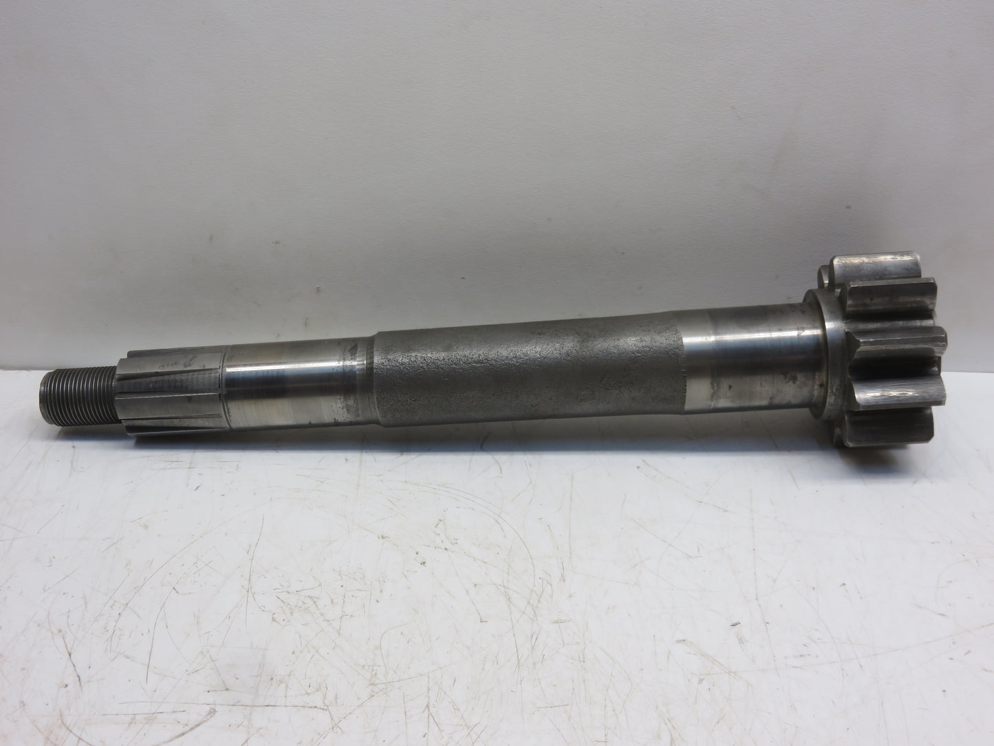 AA5043R, A4301R John Deere Brake Shaft For 60, 620