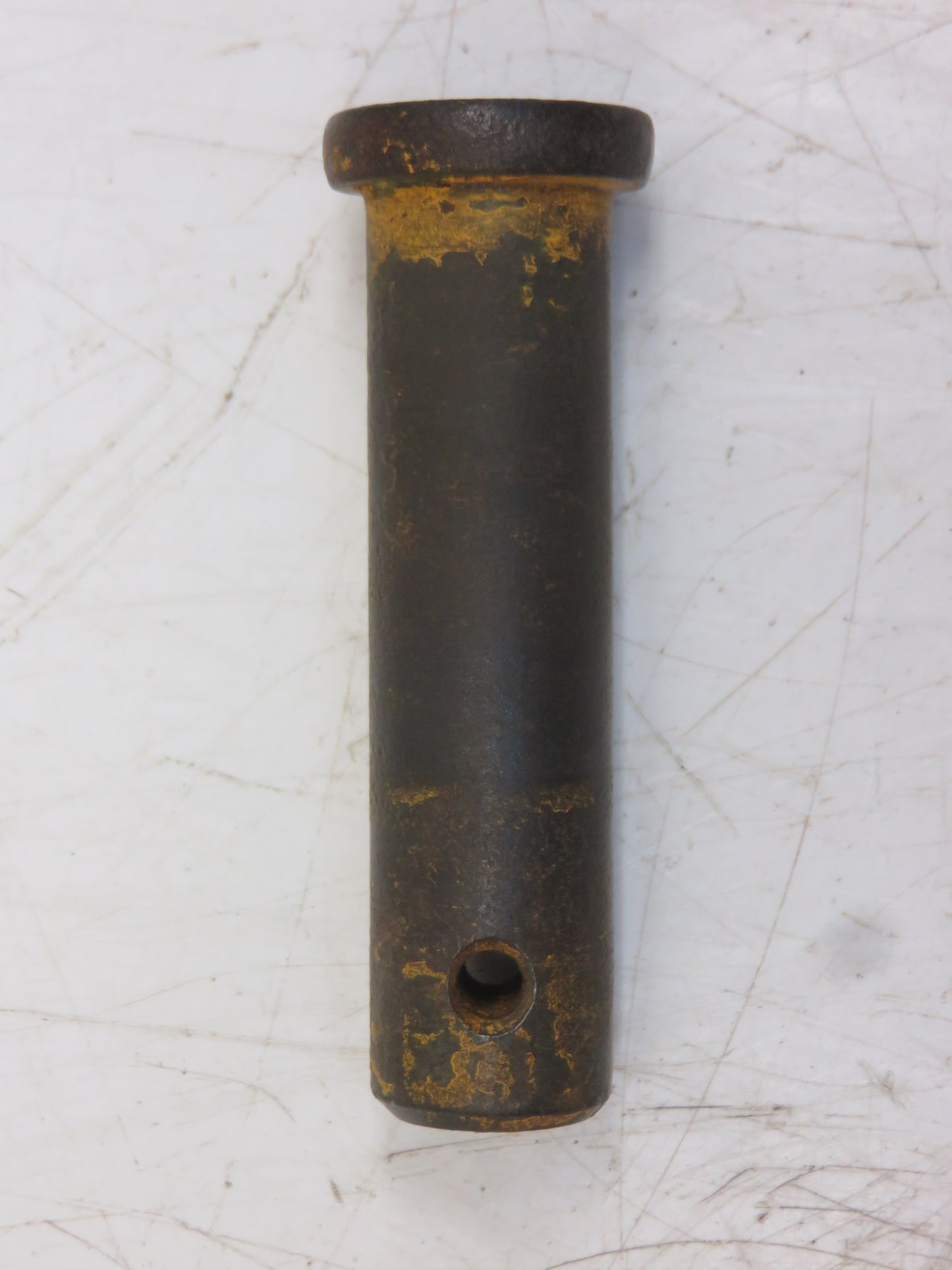 M2485T John Deere Drawbar Pivot Pin For 40, 320, 420, 330, 430, 435, 1010