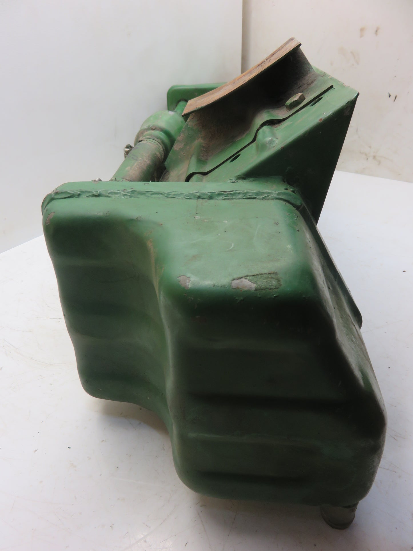 AR31151 John Deere Hydraulic Oil Cooler For 4010, 5010, 4000, 4020