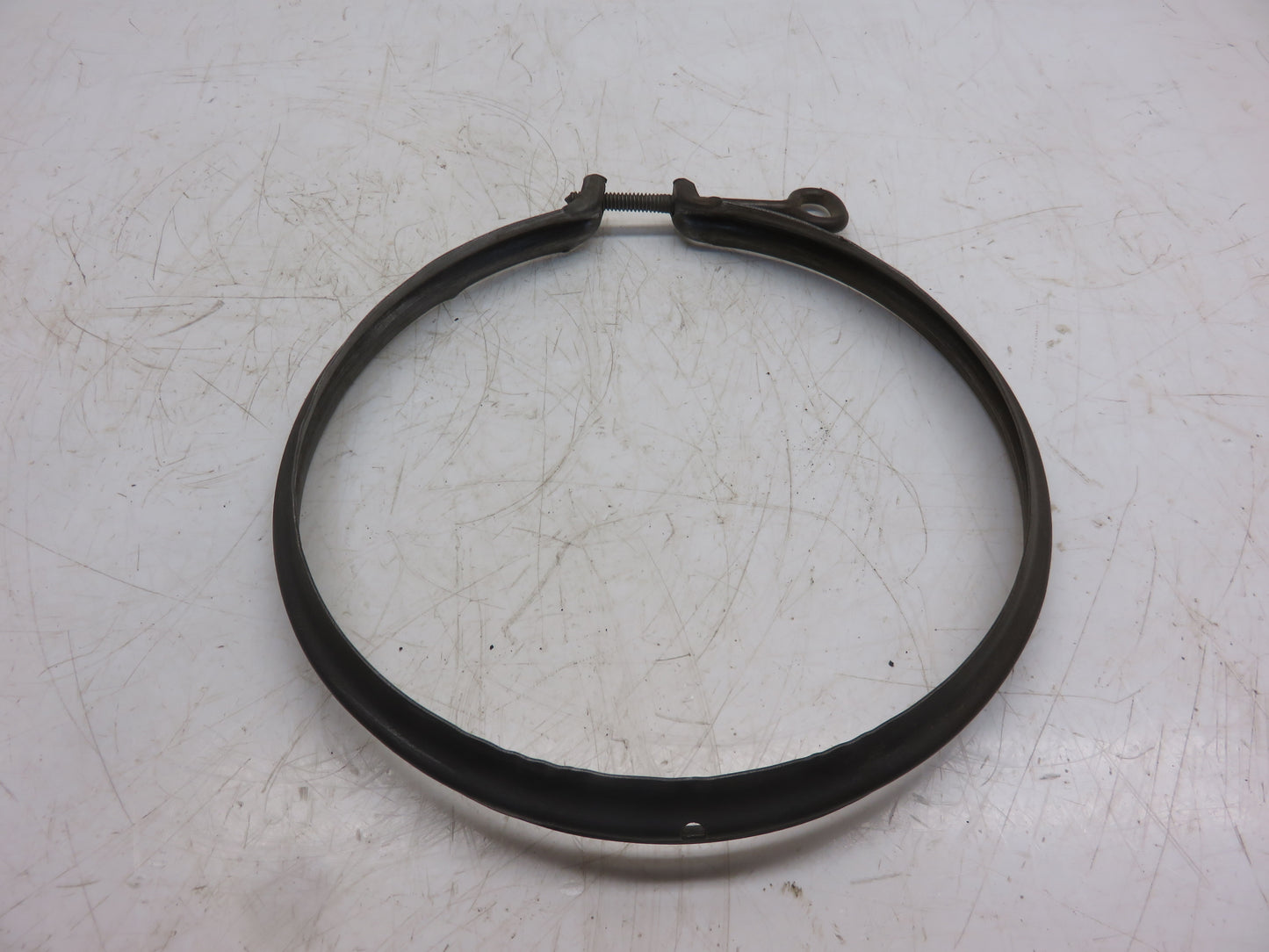 AF740R, AR30574R, AR34700 John Deere Air Cleaner Oil Cup Clamp For G, 70, 720, 730